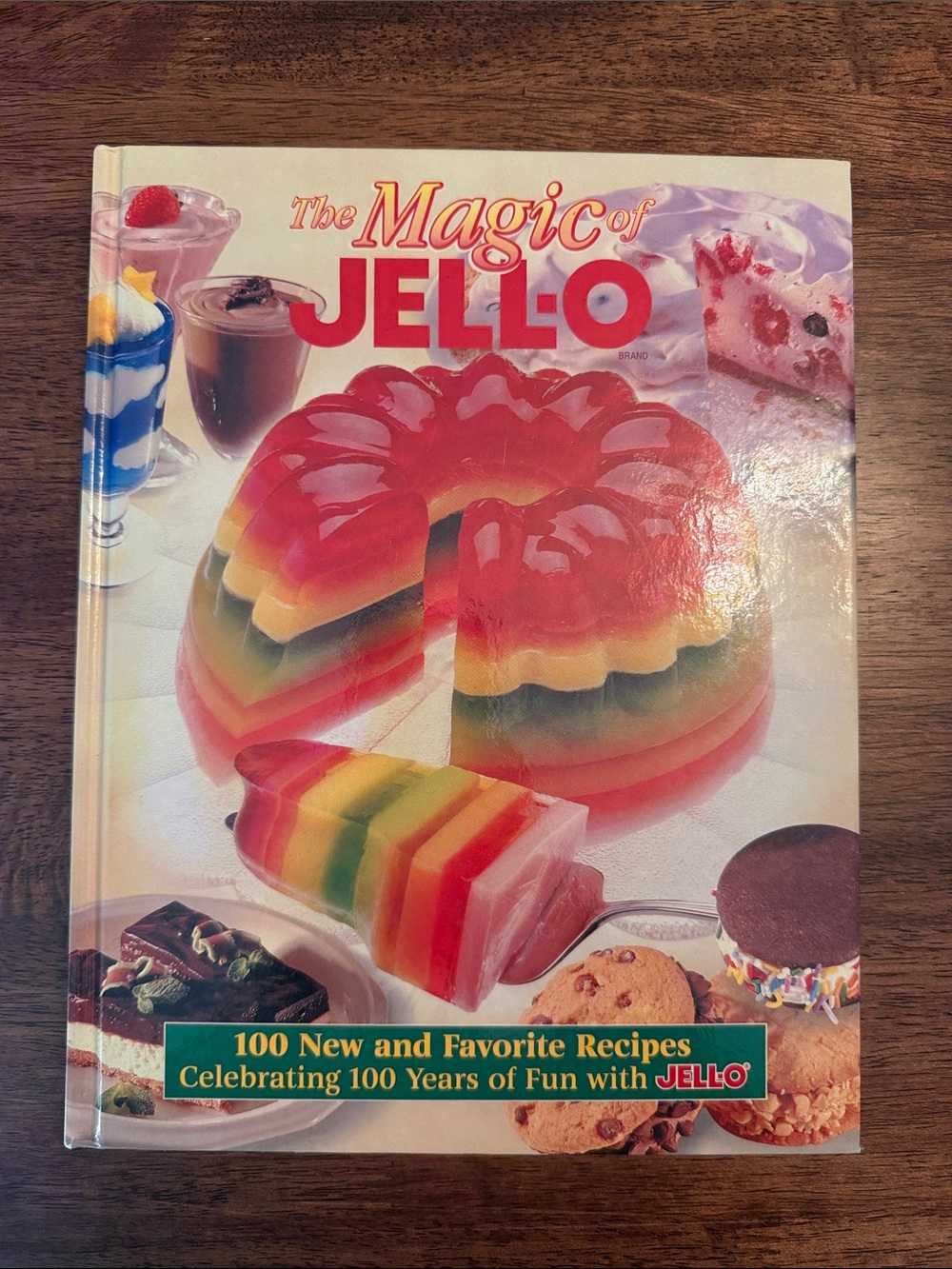 The Magic of Jello 100 New and Favorite Recipes
Hardcover book